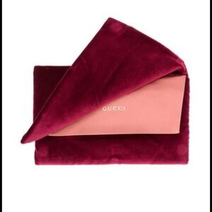 Gucci Limited Edition Hollywood Velvet X-Large Sunglass Case Pouch with cloth